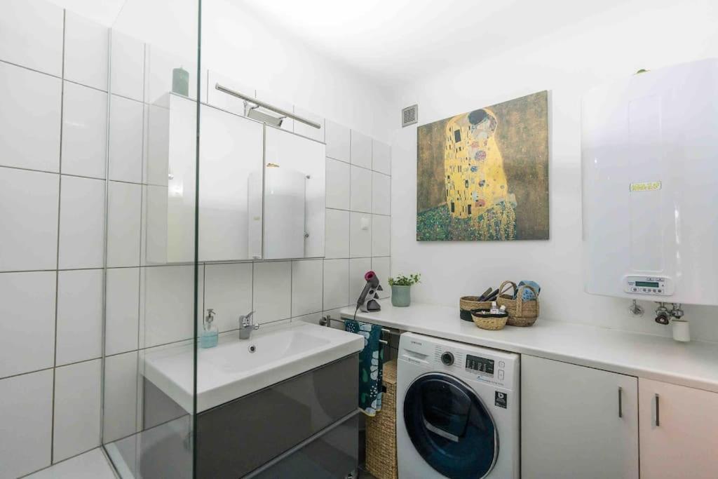 Cozy And Stylish Near Schoenbrunn Castle Apartment Wien